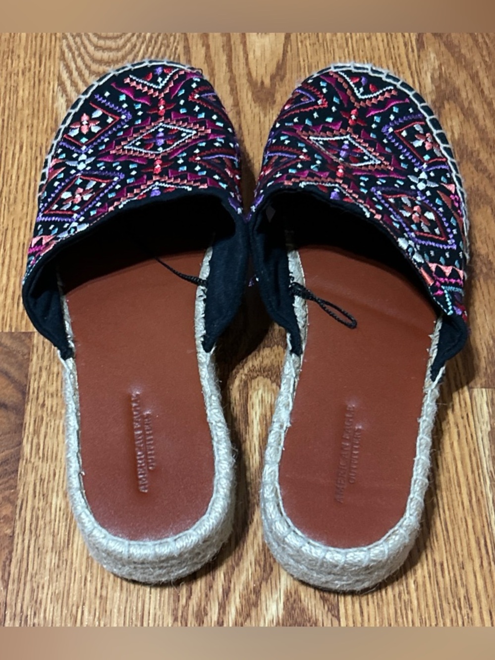 American Eagle Outfitters Embroidered Aztec Mule Platform Espadrille Shoe Size 8 - Picture 5 of 9